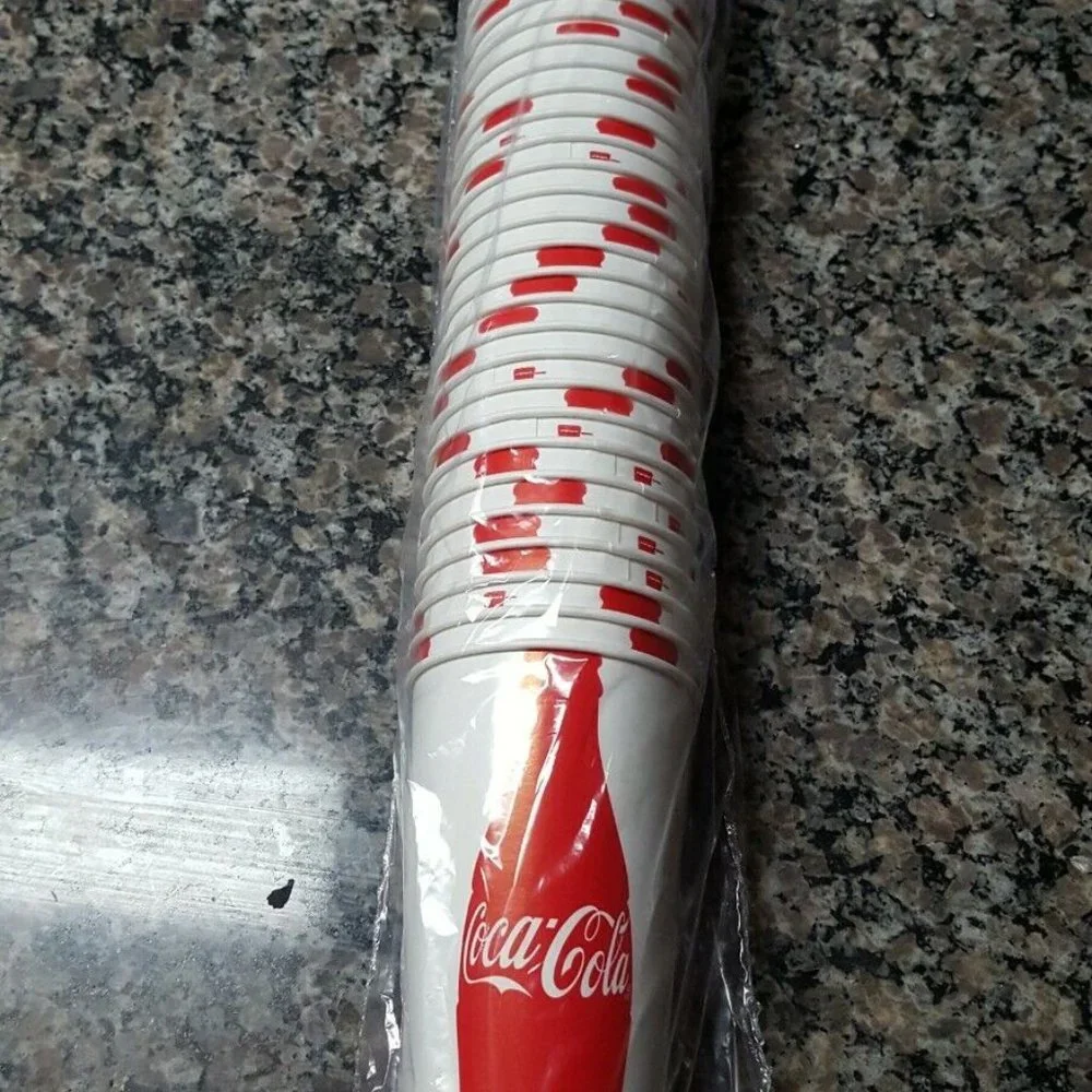 Lot of 40 total Coca-Cola 24 oz paper cups new model CCB24 original drinking cup